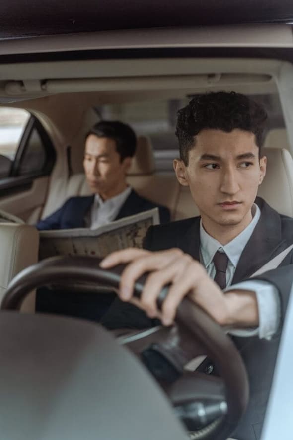 Executive boarding premium business travel shuttle NYC with ZoloBus for corporate airport transfer